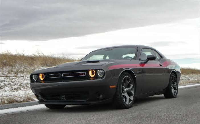 Dodge Challenger R/T — 375 hp RWD rental car in Riga